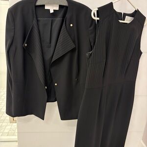 Hugo Boss Sheath Dress and Blazer Suit size 8 Black with pinstripes